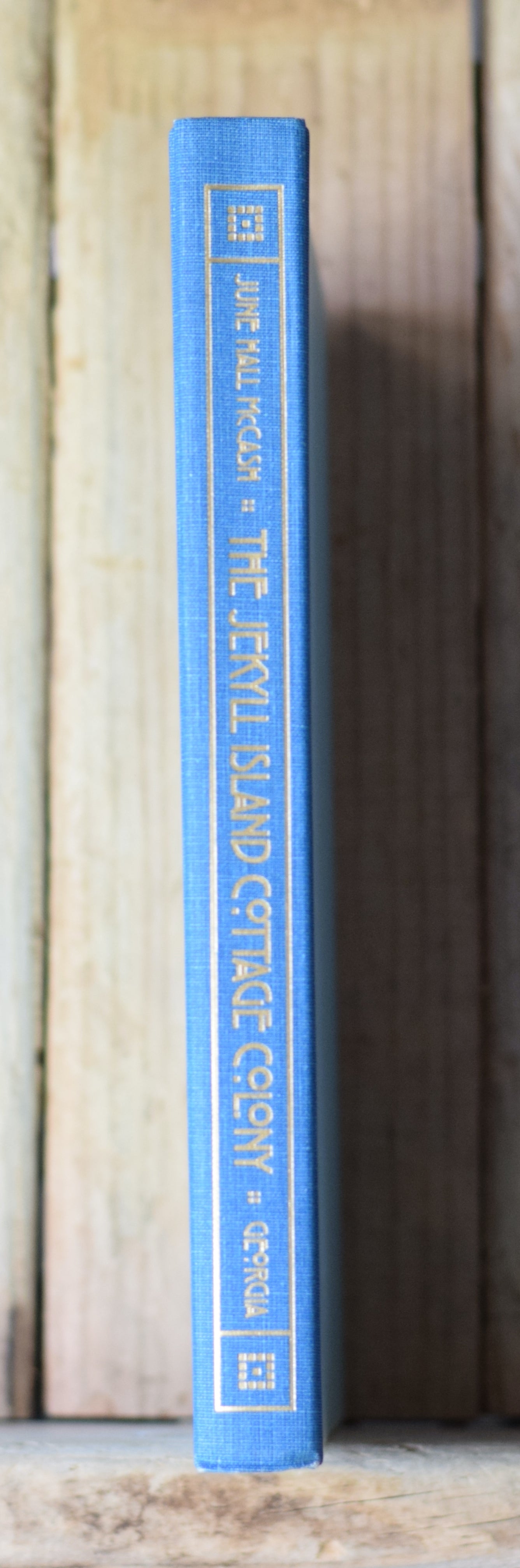 Vintage Non-fiction Hardback: June Hall McCash - The Jekyll Island Cottage Colony SIGNED FIRST PRINT