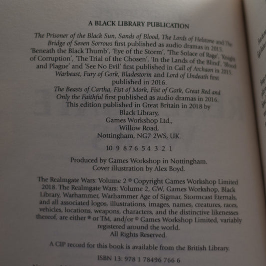 Fantasy Paperback: Warhammer, Age of Sigmar: The Realmgate Wars, Volume 2 FIRST PRINTING