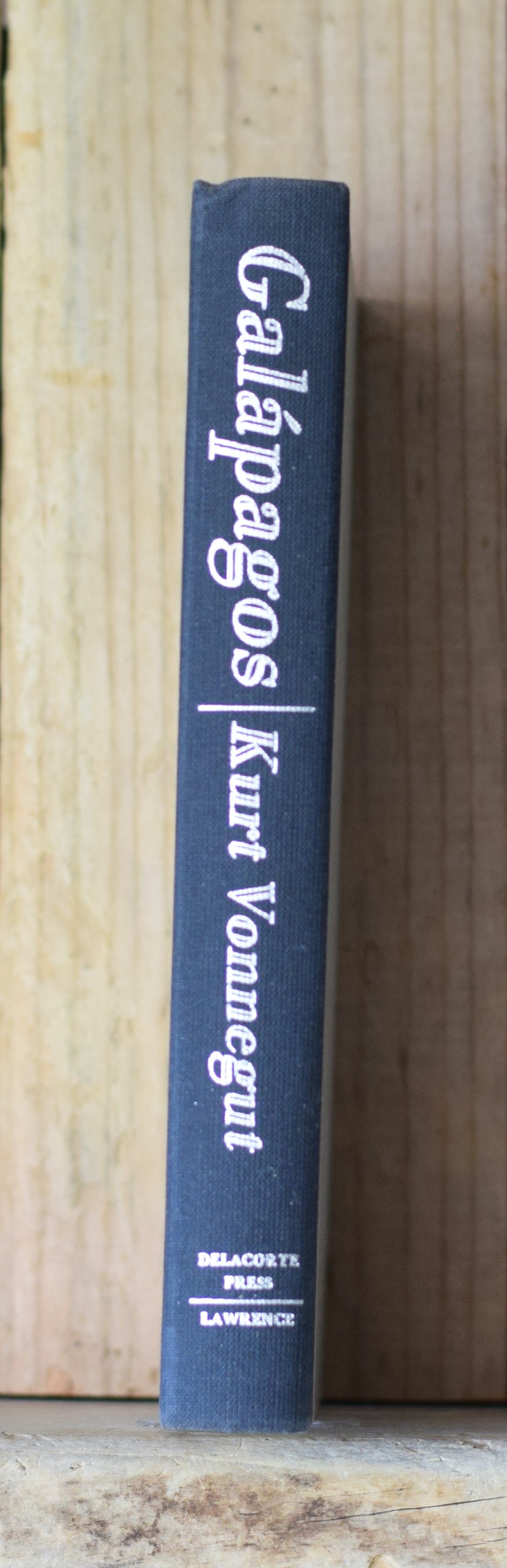 Vintage Fiction Hardback: Kurt Vonnegut - Galapagos FIRST EDITION