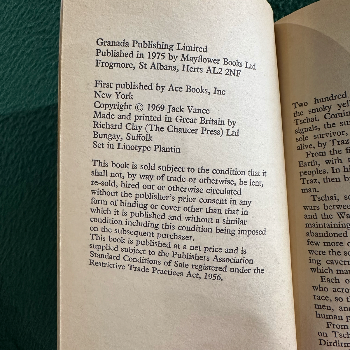Vintage Sci-Fi Paperback: Jack Vance - Servants of the Wankh