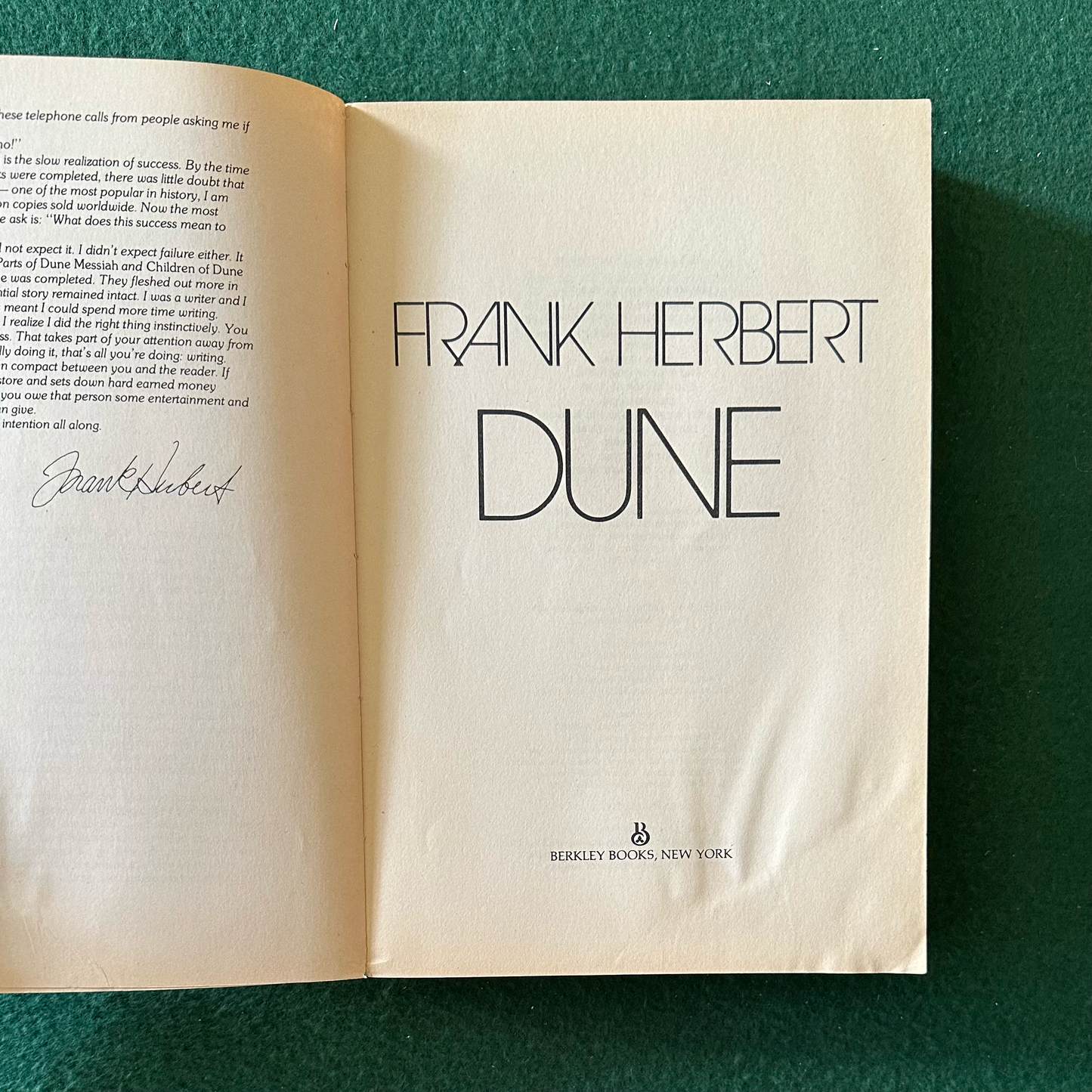 Vintage Sci-Fi Paperback: Frank Herbert - Dune