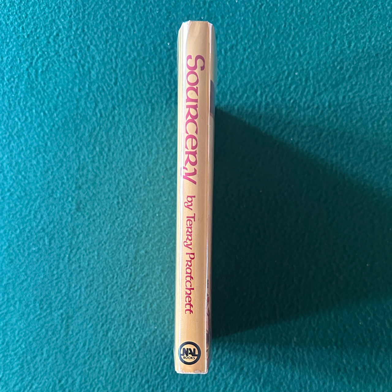 Vintage Fantasy Hardback: Terry Pratchett - Sourcery BCE