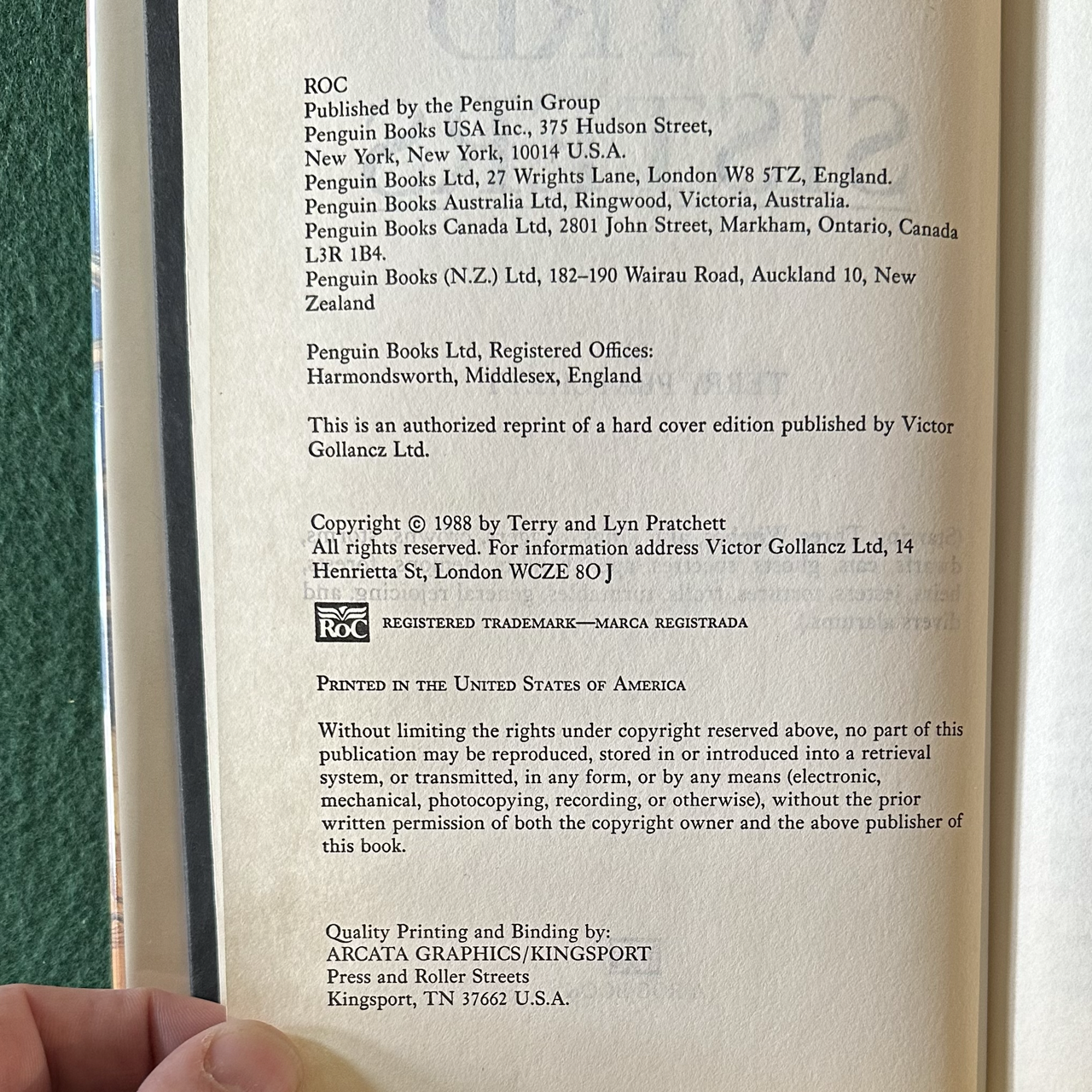 Vintage Fantasy Hardback: Terry Pratchett - Wyrd Sisters BCE
