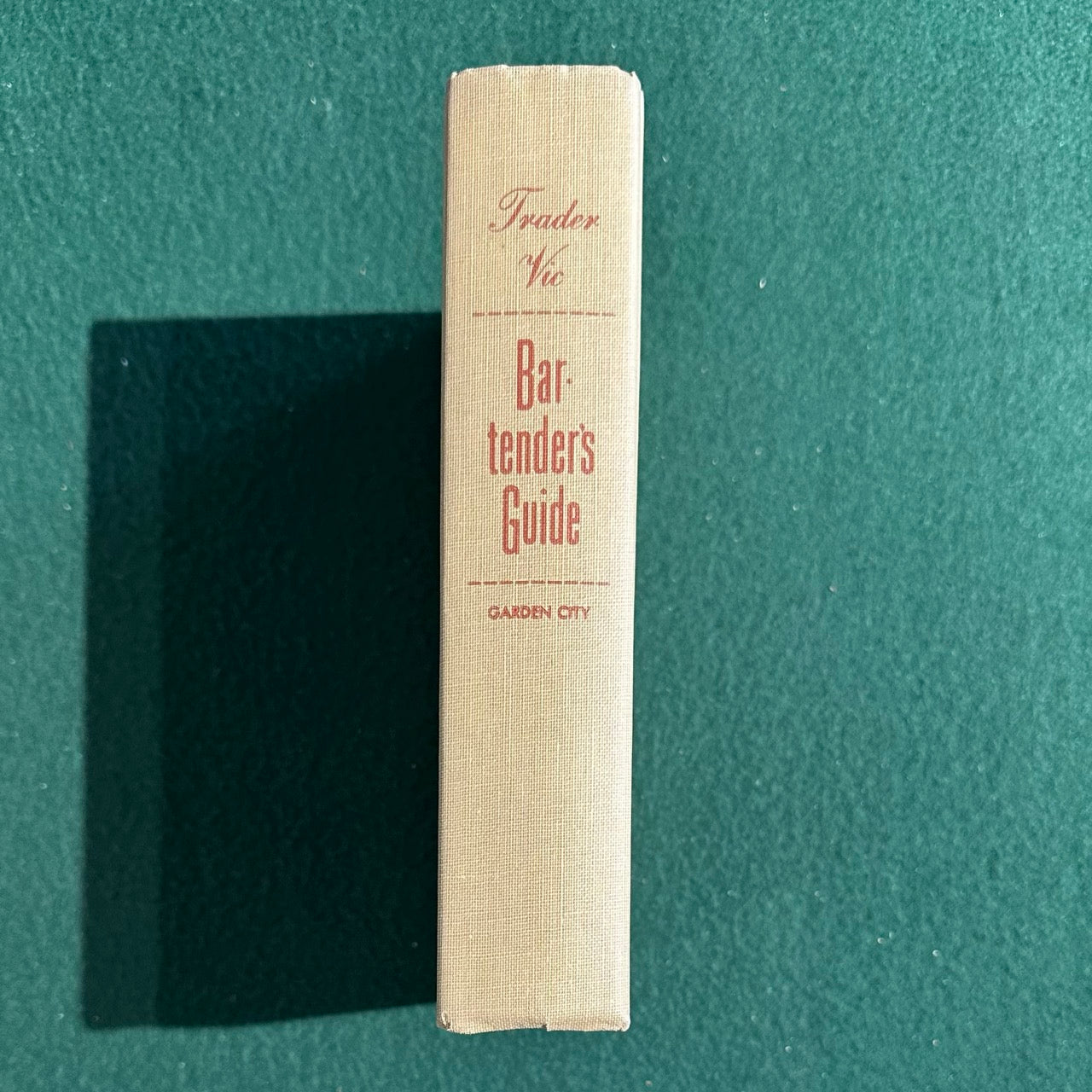 Vintage Cocktail Hardback: Trader Vic's Bartender's Guide 1948