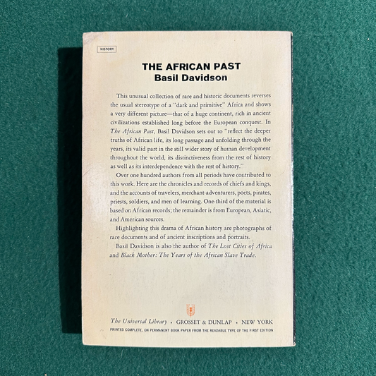 Vintage Non-Fiction Paperback: Basil Davidson - The African Past