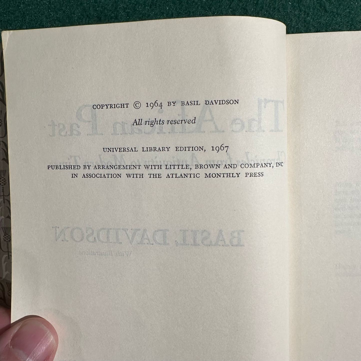 Vintage Non-Fiction Paperback: Basil Davidson - The African Past