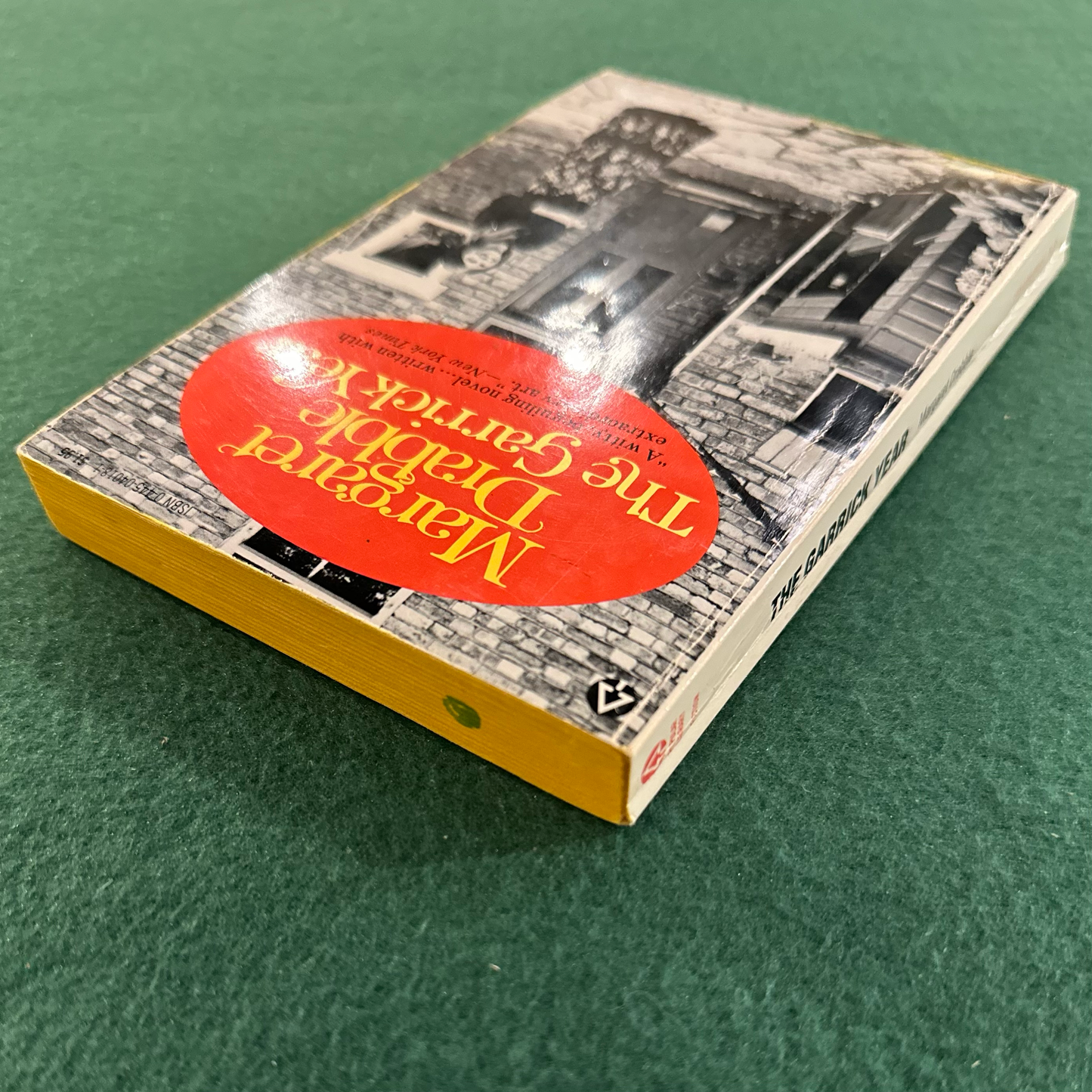 Vintage Fiction Paperback: Margaret Drabble - The Garrick Year