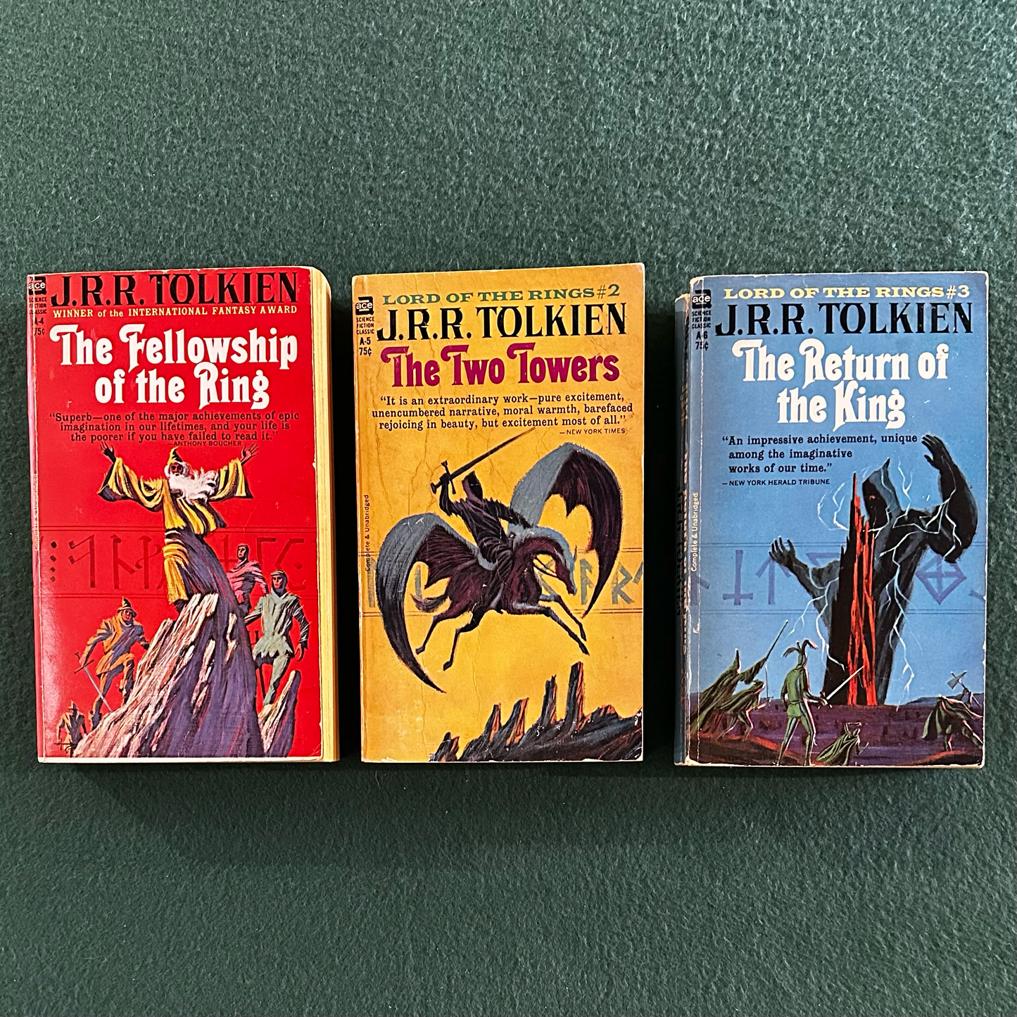 Vintage Fantasy Paperbacks: JRR Tolkien - The Lord of the Rings Trilogy ACE UNAUTHORIZED EDITIONS