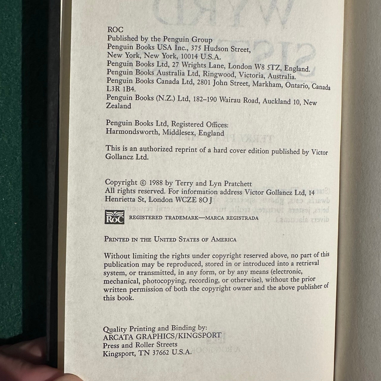 Vintage Fantasy Hardback: Terry Pratchett - Wyrd Sisters BCE