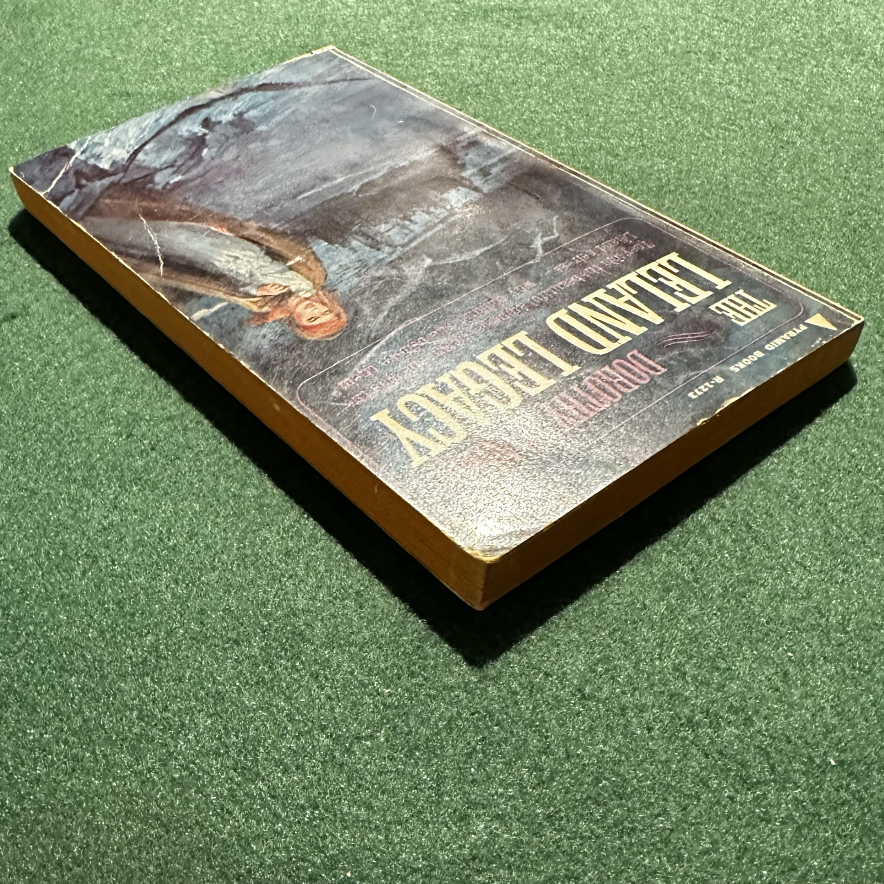 Vintage Fiction Paperback: Dorothy Daniels - The Leland Legacy FIRST PRINTING