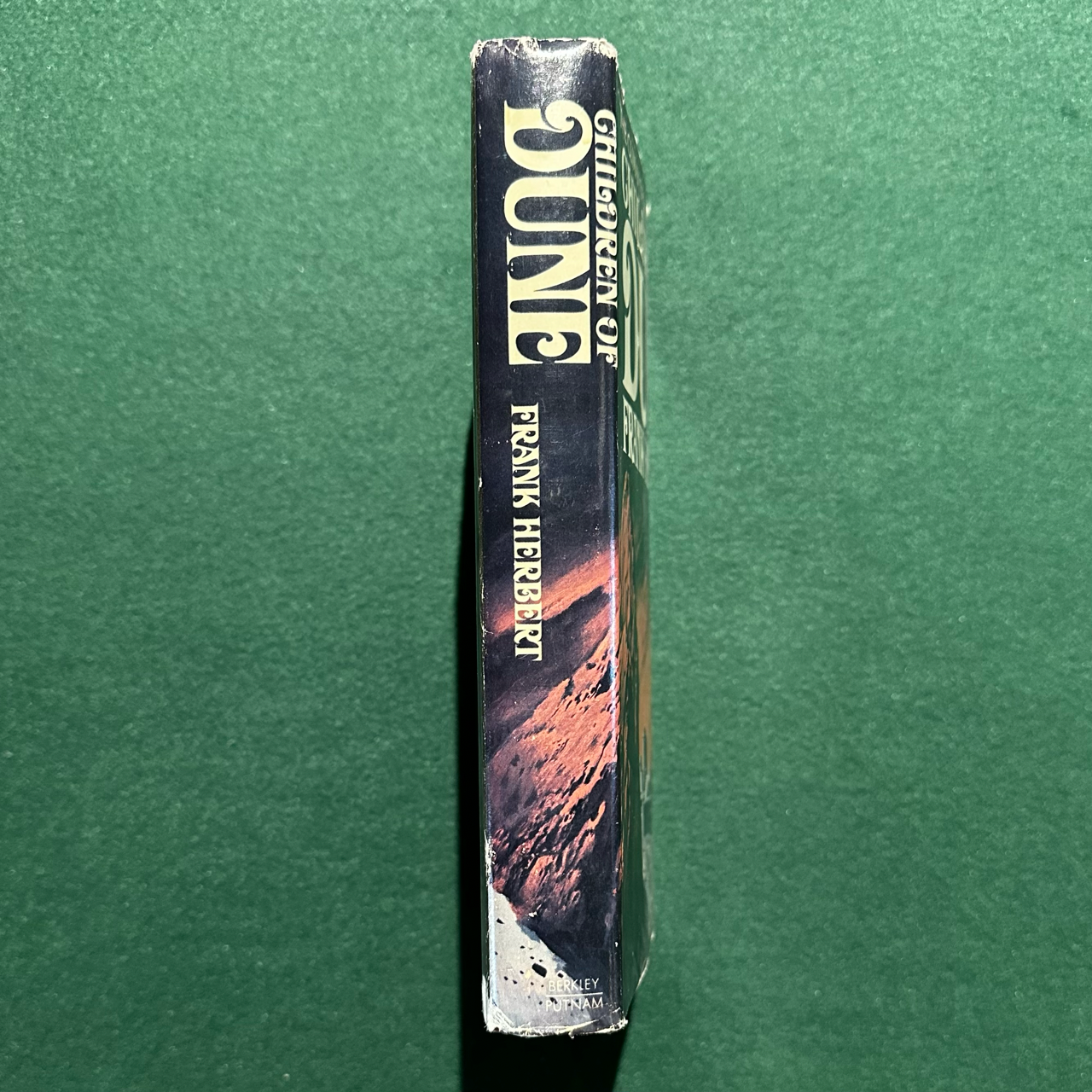 Vintage Sci-fi Hardback: Frank Herbert - Children of Dune