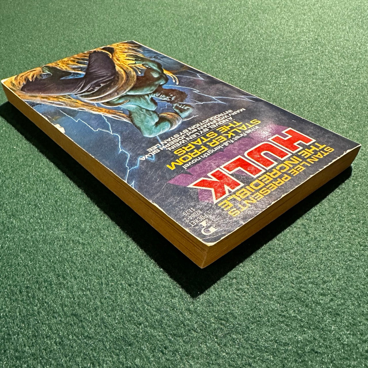 Vintage Marvel Novel Paperback: Stan Lee Presents The Incredible Hulk: Stalker From The Stars FIRST PRINTING