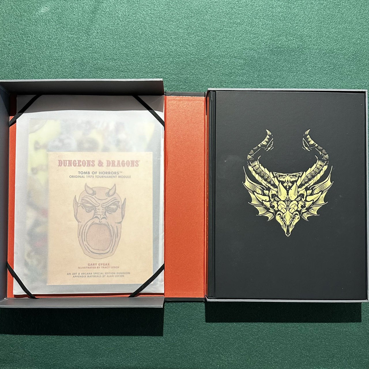 Dungeons & Dragons Hardback: Art and Arcana Special Edition w/Ephemera FIRST EDITION/PRINT