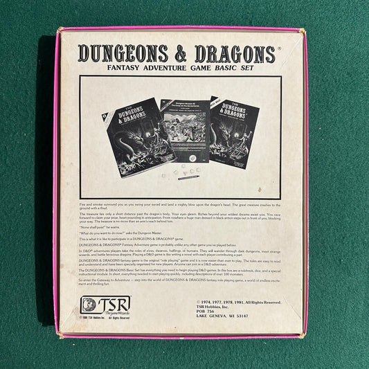 Dungeons & Dragons Boxset: Basic Set 1011 with Dice & Crayon COMPLETE