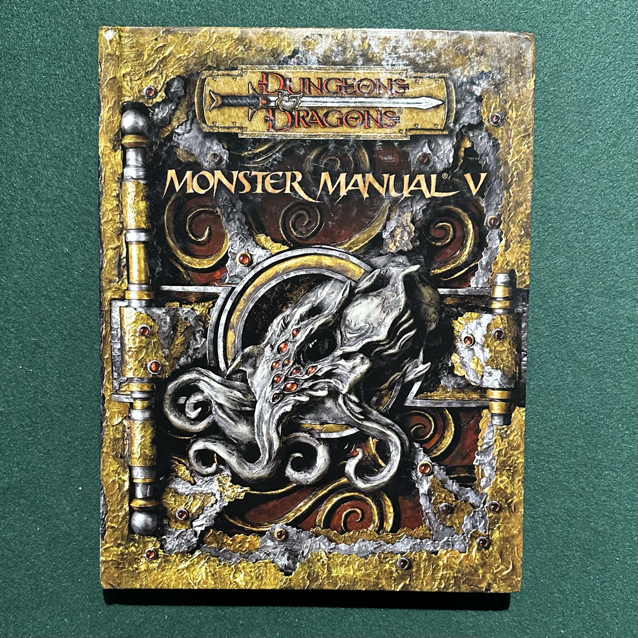 Vintage Dungeons & Dragons Core Book: Monster Manual V 3.5e FIRST PRINTING
