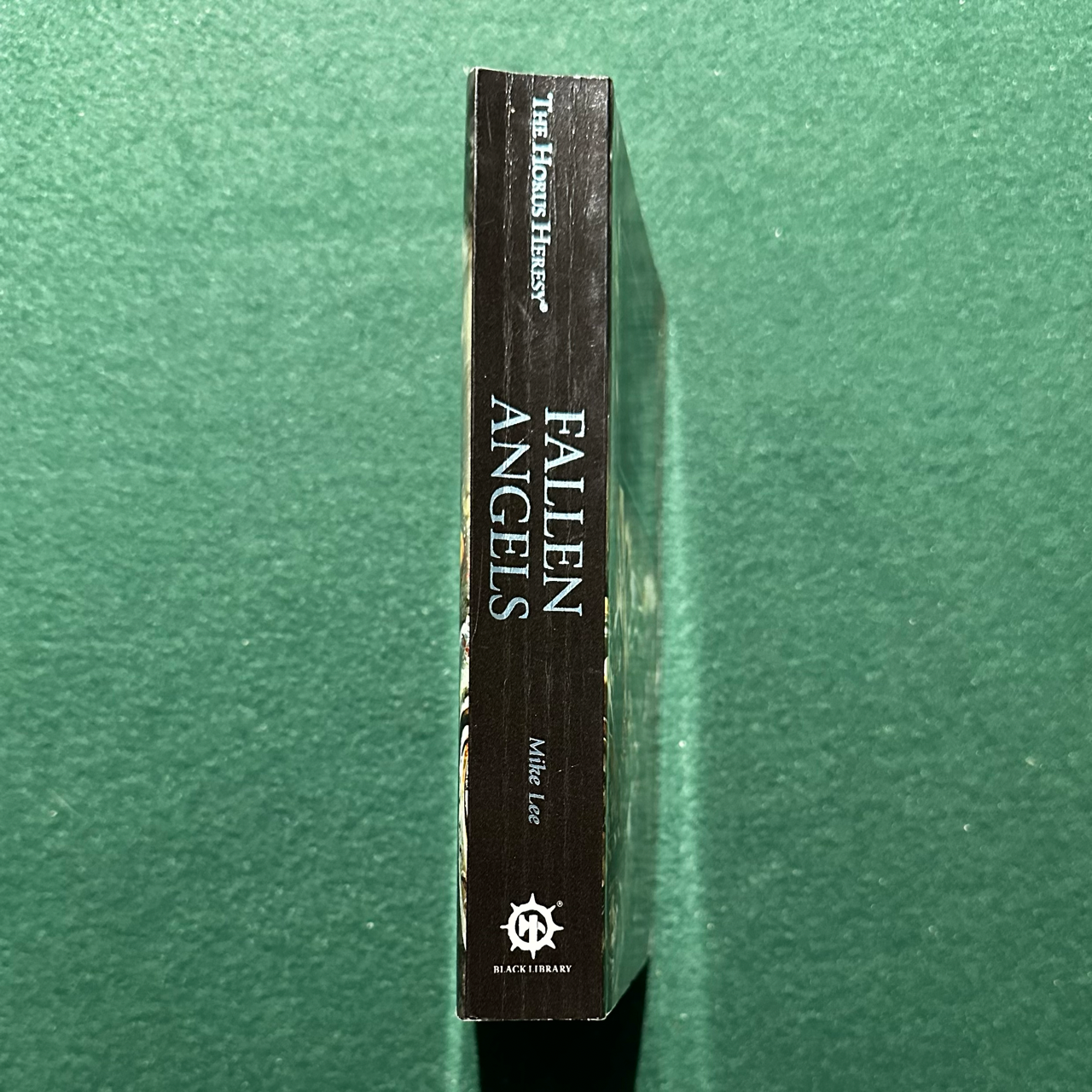 Sci-fi Paperback: Mike Lee - Warhammer 40k: Fallen Angels SECOND PRINT