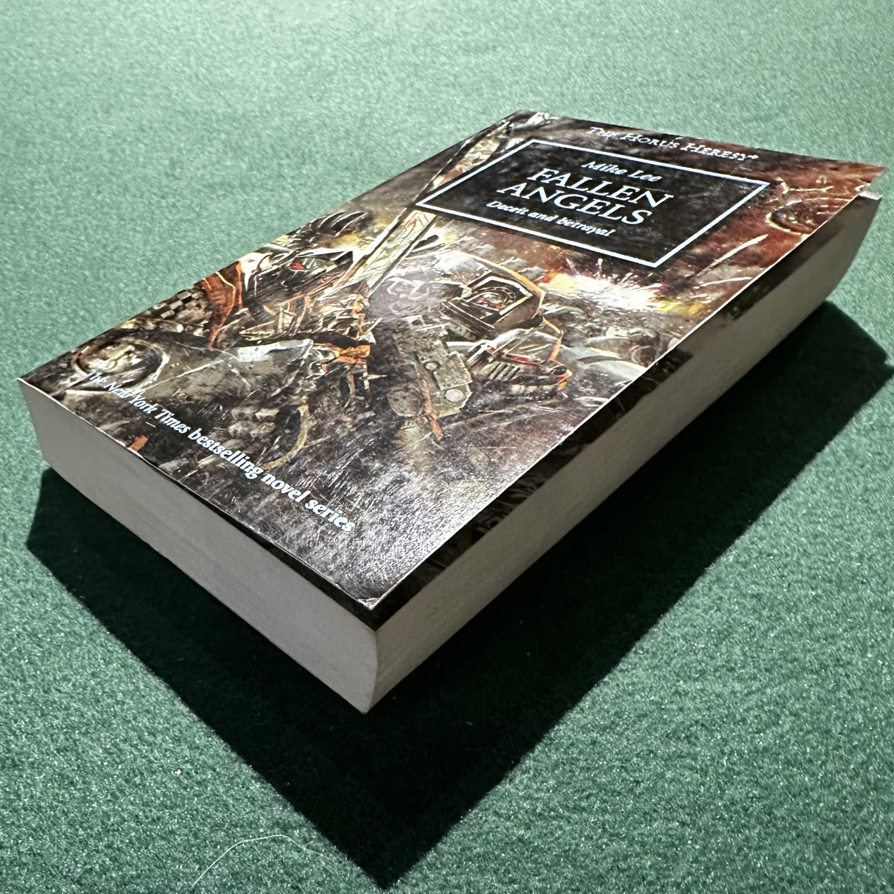 Sci-fi Paperback: Mike Lee - Warhammer 40k: Fallen Angels SECOND PRINT