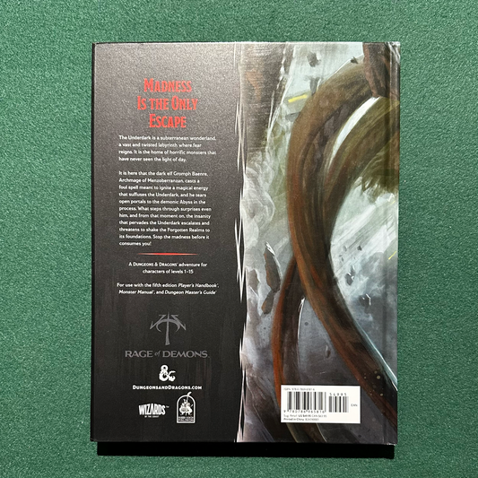 Dungeons & Dragons Hardback: Out of the Abyss with DM Screen