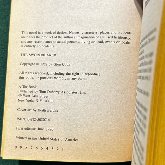 Vintage Fantasy Paperback: Glen Cook - The Swordbearer FIRST PRINT