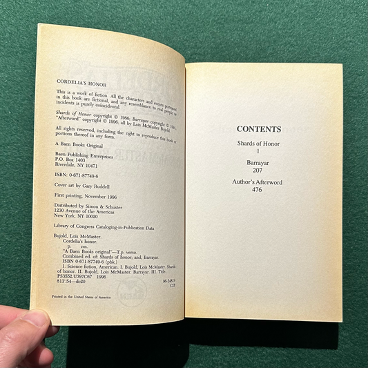 Vintage Sci-fi Paperback: Lois McMaster Bujold - Cordelia's Honor FIRST PRINT