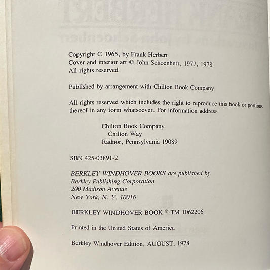 Vintage Sci-fi Paperback: Frank Herbert - The Illustrated Dune, with John Schoenherr