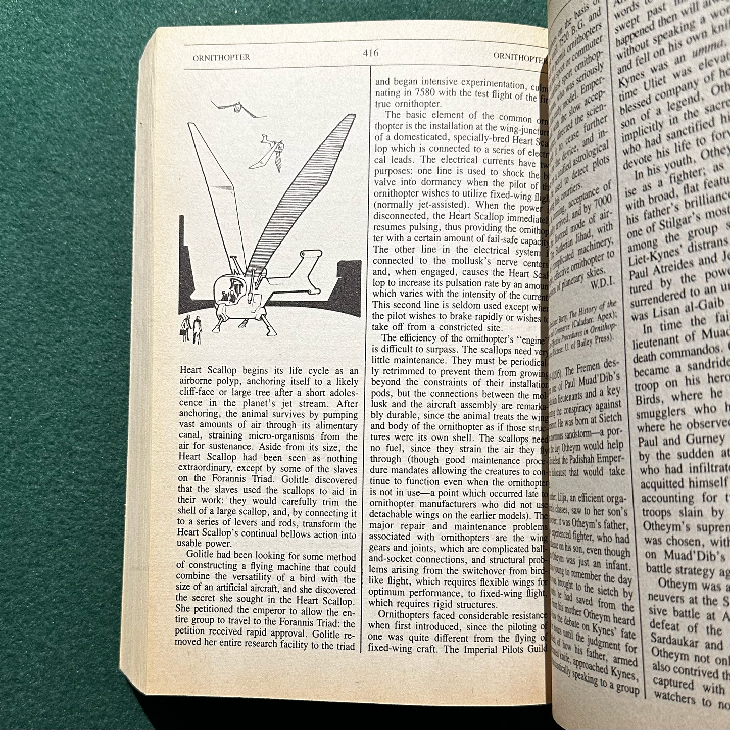 Vintage Sci-fi Paperback: Frank Herbert and Dr Willis E McNelly - The Dune Encyclopedia UK EDITION