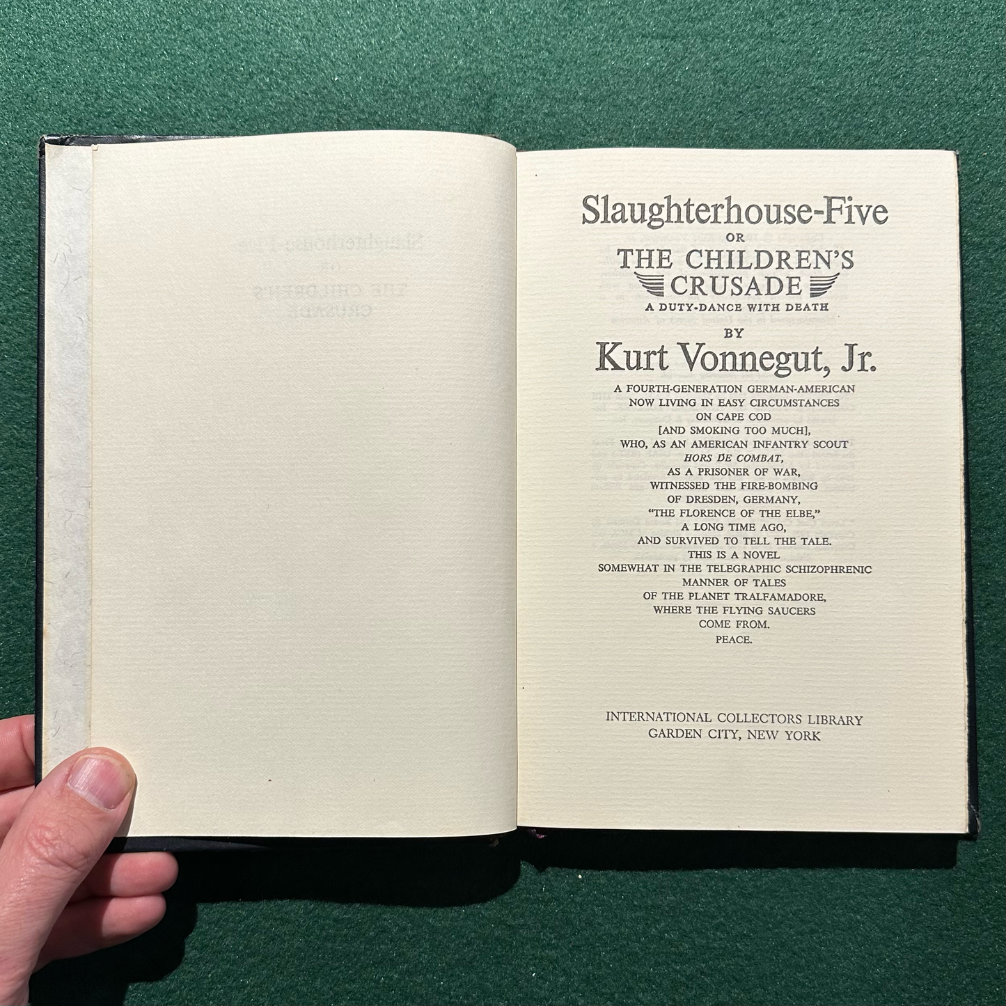 Vintage Fiction Hardback: Kurt Vonnegut - Slaughterhouse Five