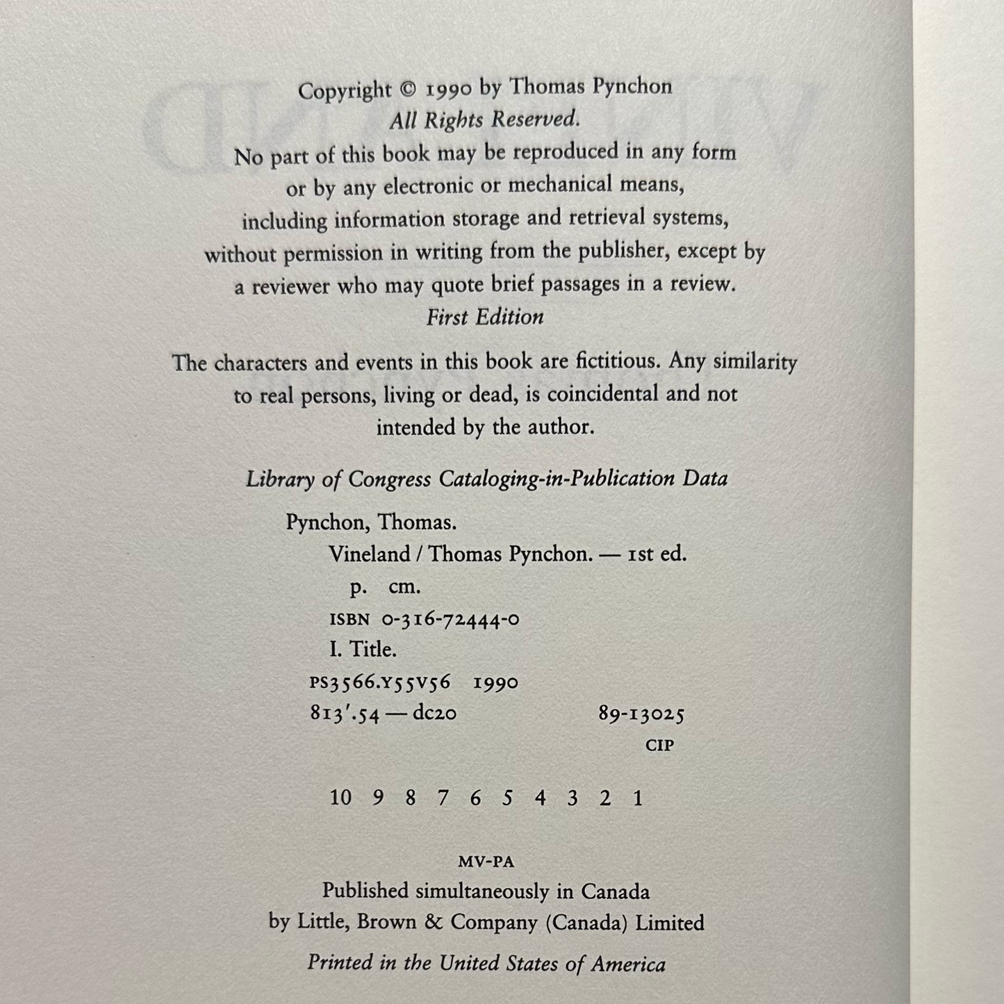 Vintage Fiction Hardback: Thomas Pynchon - Vineland FIRST EDITION/PRINTING