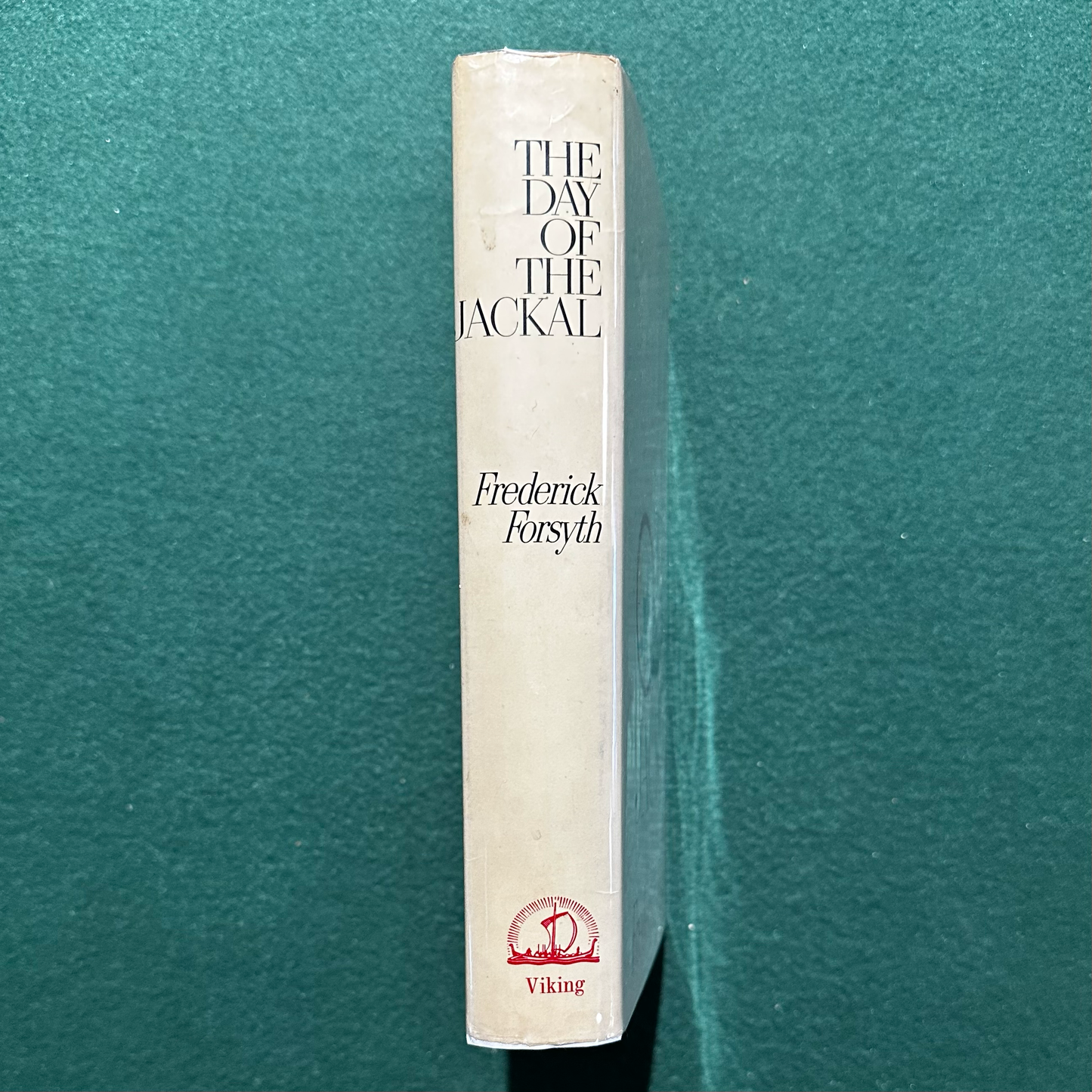 Vintage Fiction Hardback: Frederick Forsyth - The Day of the Jackal FIRST EDITION / SECOND PRINTING