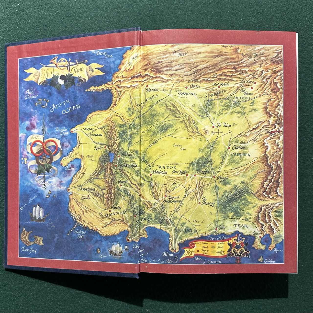 Vintage Fantasy Hardback: Robert Jordan - A Crown of Swords, Book 7 of The Wheel of Time SIGNED FIRST EDITION/PRINTING
