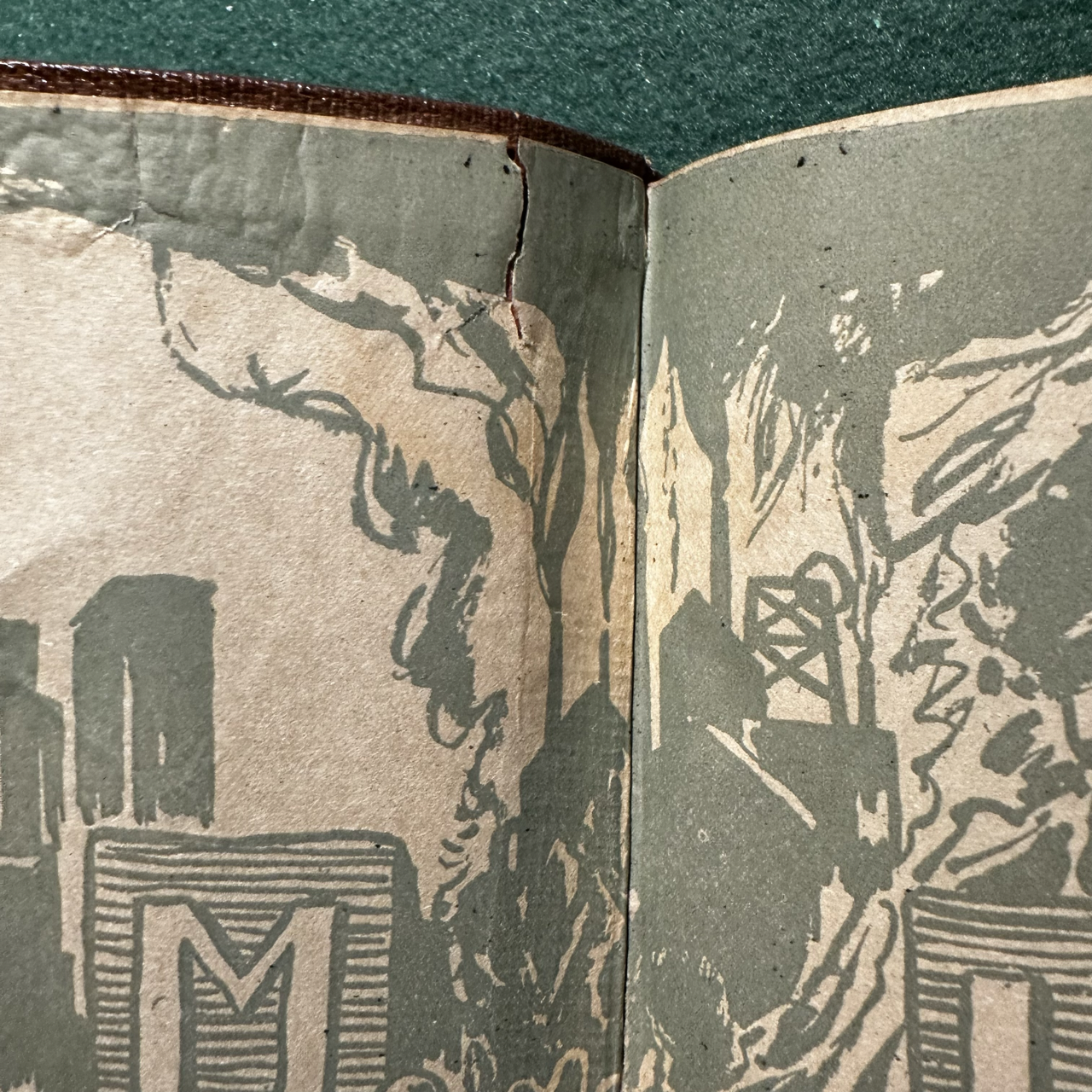 Antique Fiction Hardback: Oscar Wilde - The Picture of Dorian Gray, Modern Library