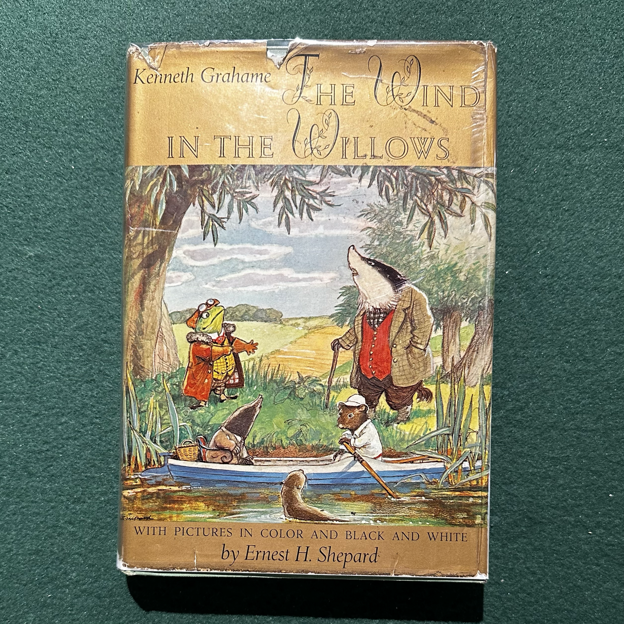 Vintage Fiction Hardback: Kenneth Graham - The Wind in the Willows