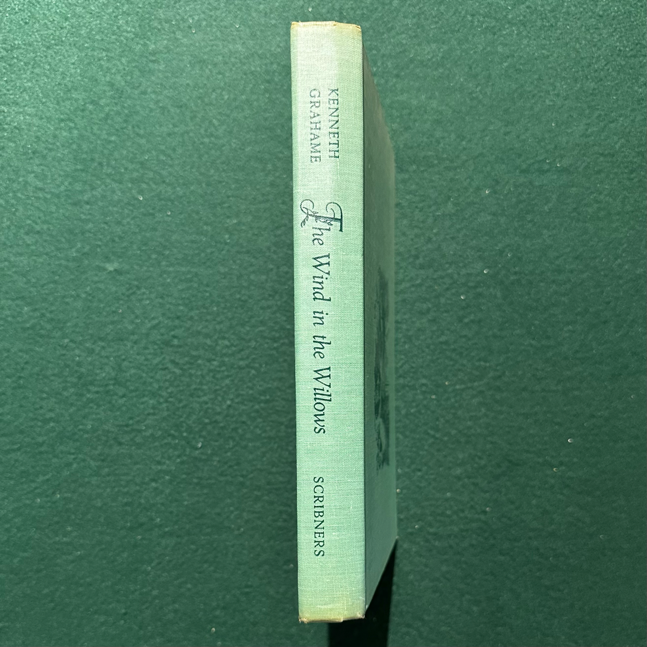 Vintage Fiction Hardback: Kenneth Graham - The Wind in the Willows