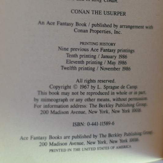 Vintage Fantasy Paperback: Robert E Howard and L Sprague de Camp - Conan the Usurper