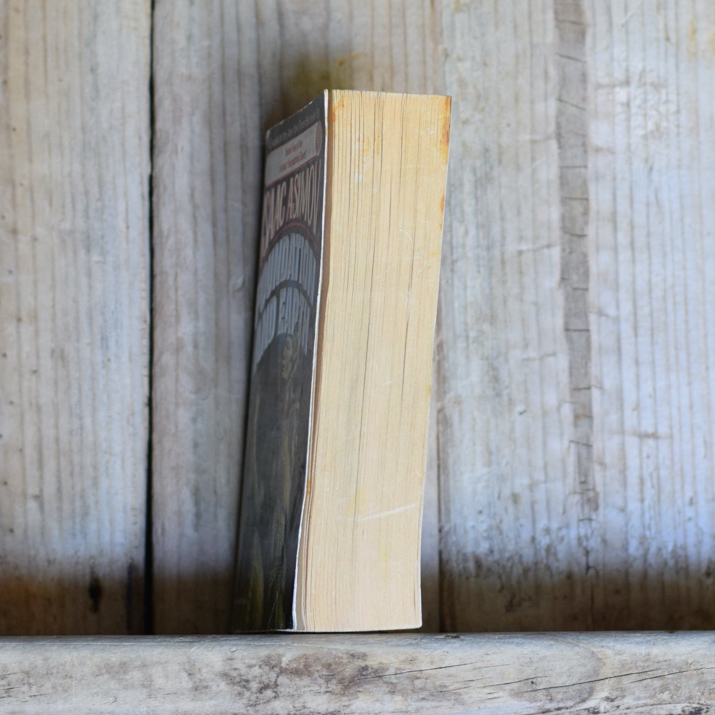 Vintage Sci-fi Paperback: Isaac Asimov - Foundation and Earth