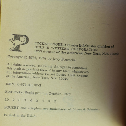 Vintage Sci-fi Paperback: Jerry Pournelle - West of Honor