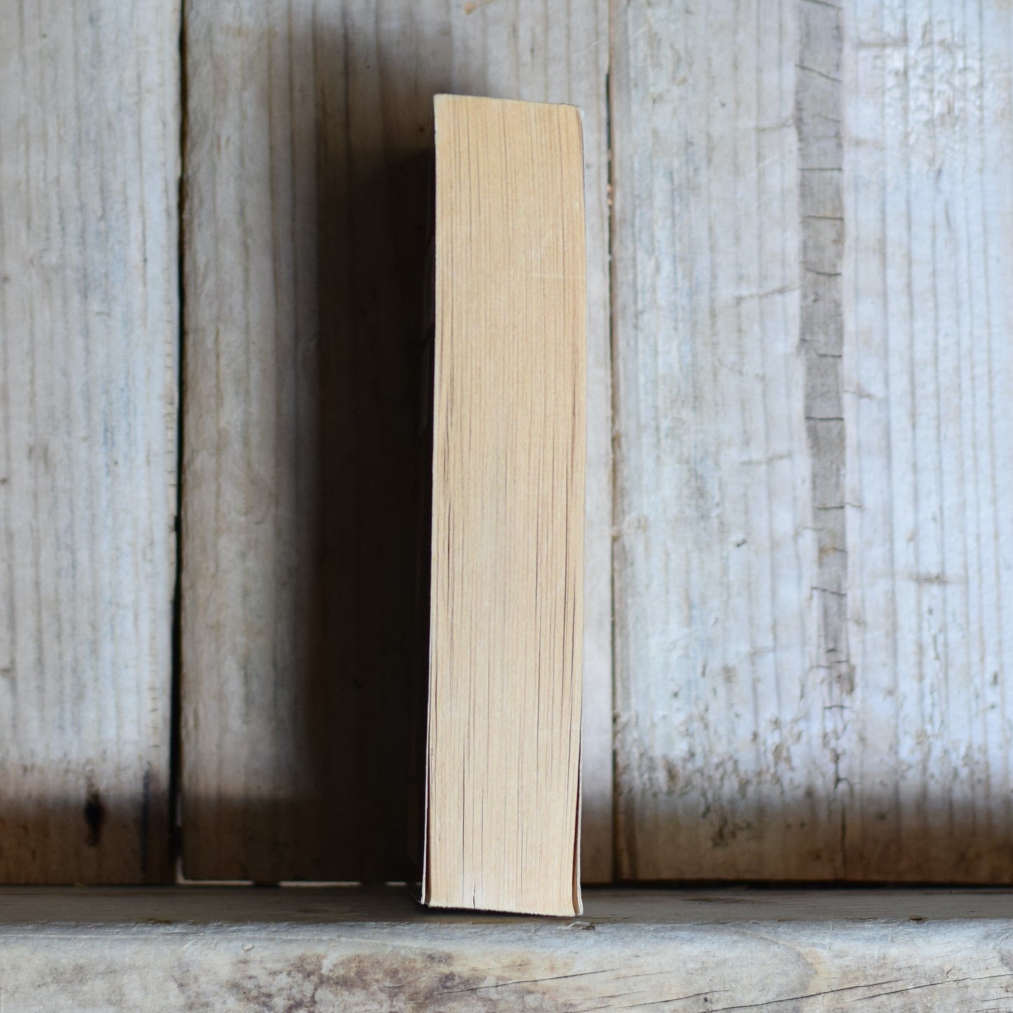 Sci-fi Paperback: Lois McMaster Bujold - Komarr