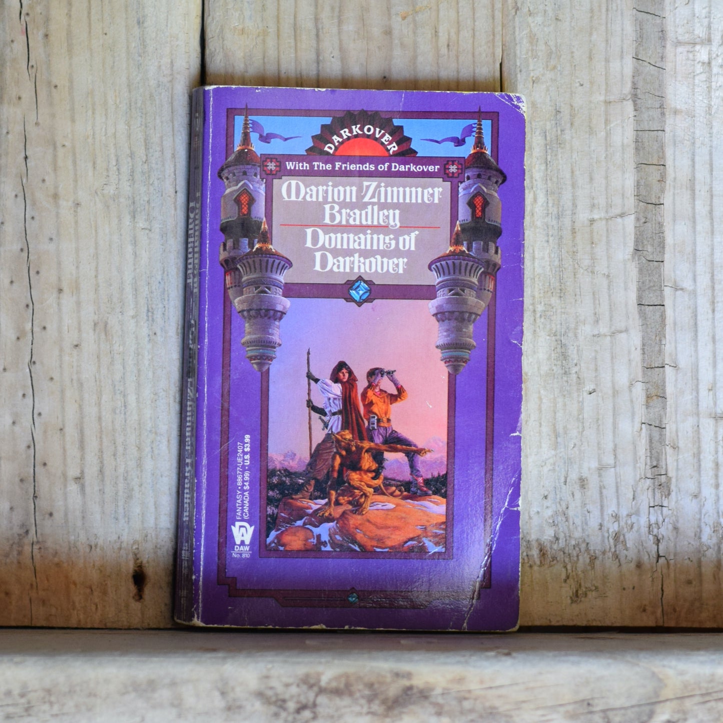Vintage Fantasy Paperback: Marion Zimmer Bradley - Domains of Darkover