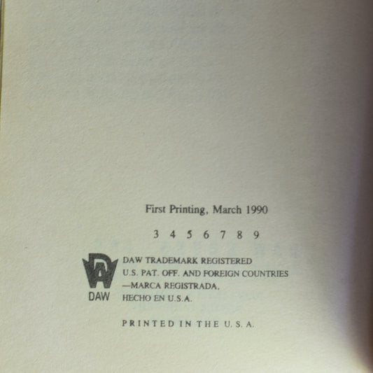 Vintage Fantasy Paperback: Marion Zimmer Bradley - Domains of Darkover