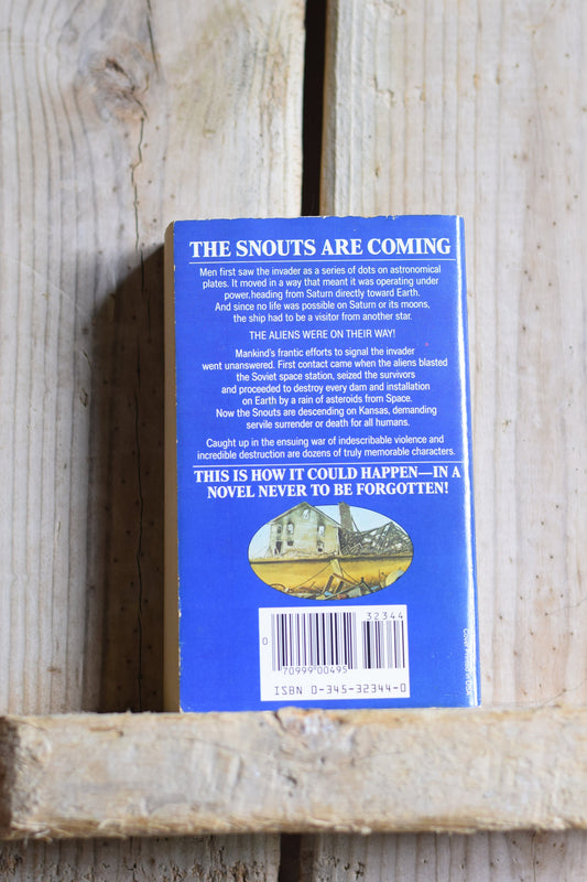 Vintage Sci-fi Paperback Novel: Larry Niven & Jerry Pournelle - Footfall