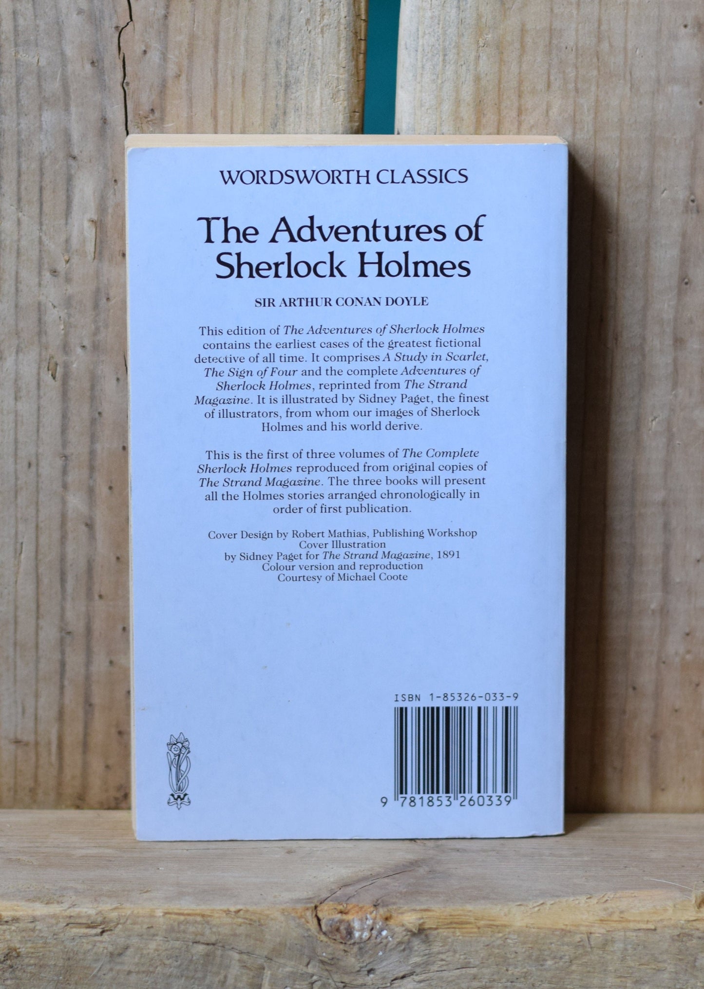 Vintage Fiction Paperback Novel: Sir Arthur Conan Doyle - The Adventures of Sherlock Holmes
