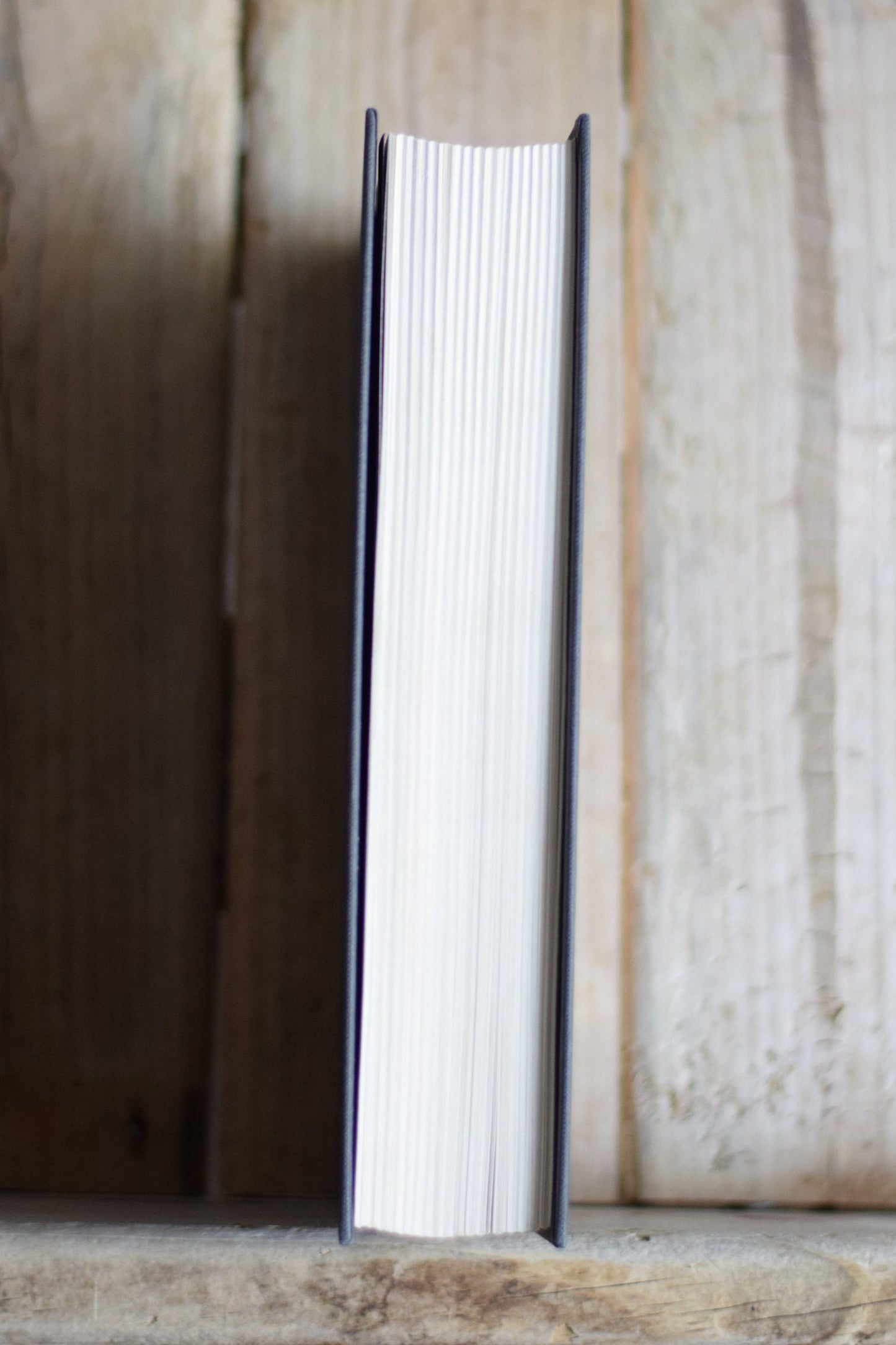 Vintage Sci-fi Hardback Novel: Terry Goodkind - The Pillars of the Earth FIRST EDITION/PRINTING