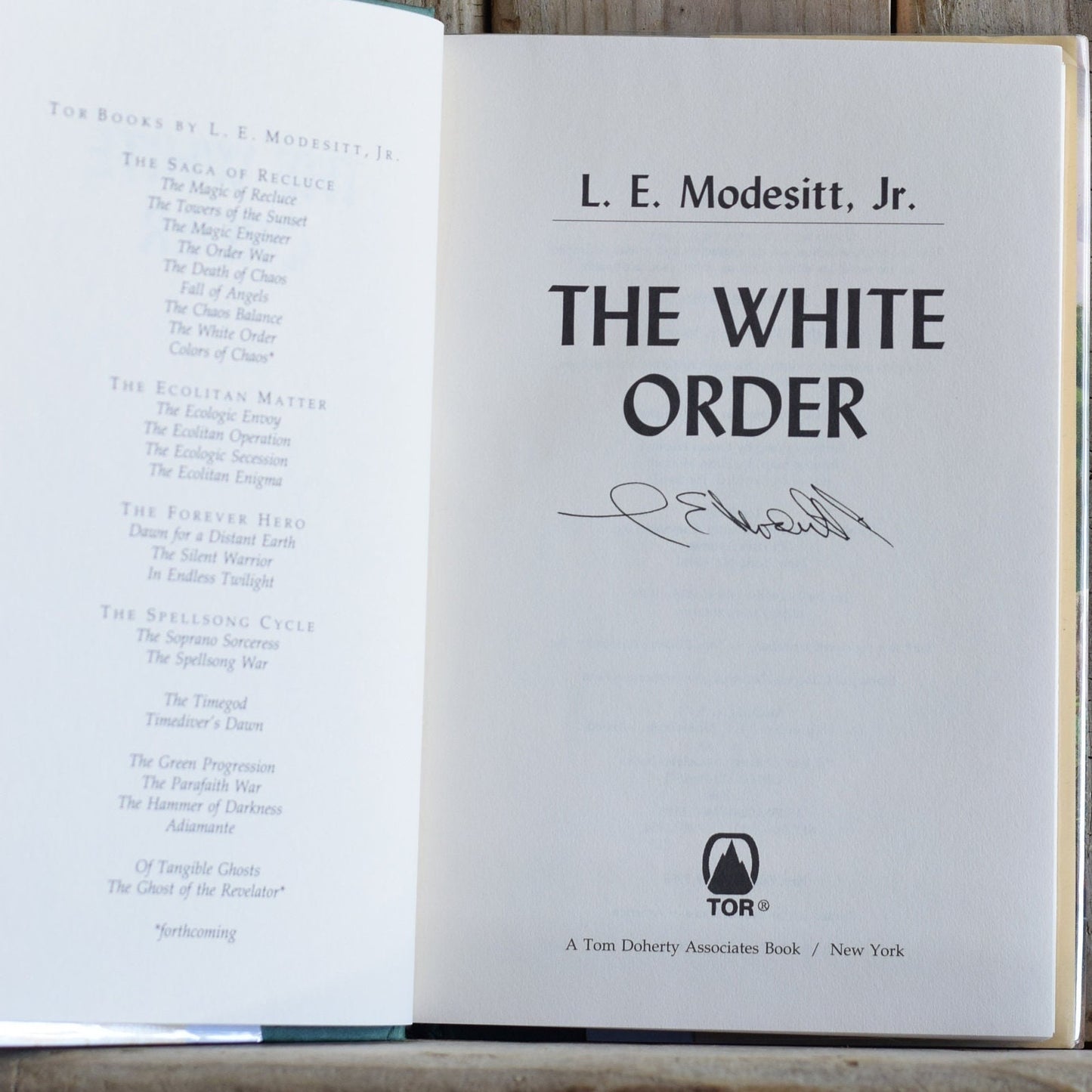 Vintage Sci-fi Hardback Novel: L E Modesitt Jr - The White Order SIGNED FIRST EDITION