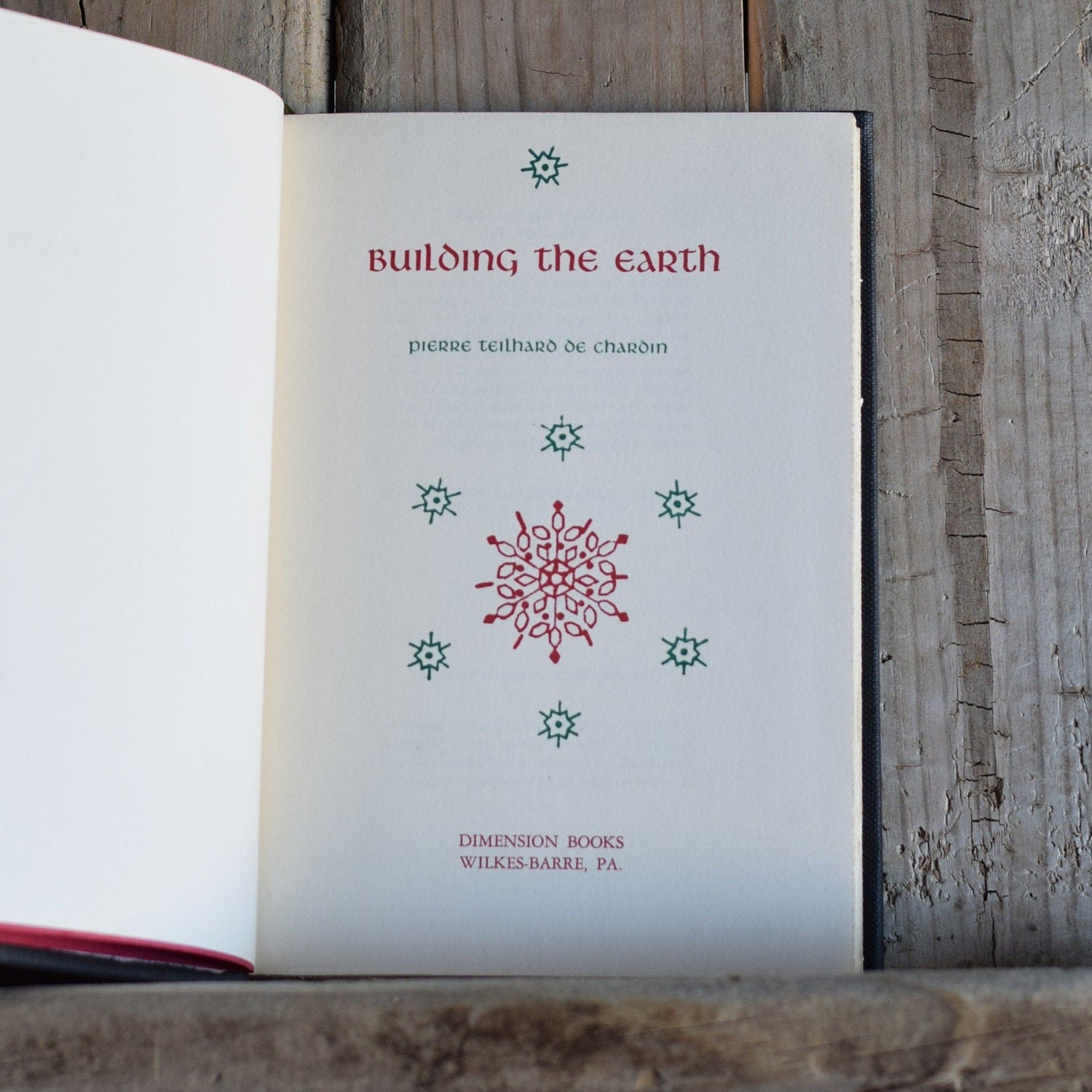 Vintage Fiction Hardback Novel: Teilhard de Chardin - Building the Earth THOMAS MORE EDITION