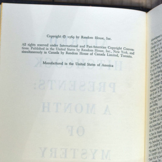Vintage Horror Hardback: Alfred Hitchcock Presents - A Month of Mystery BCE