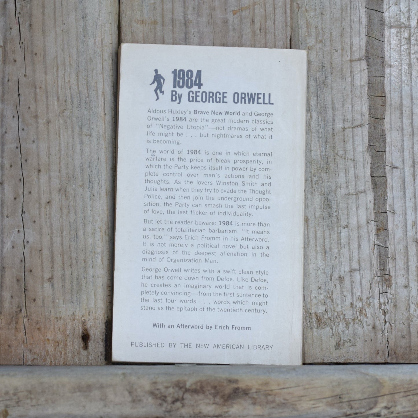 Vintage Sci-fi Paperback: George Orwell - 1984