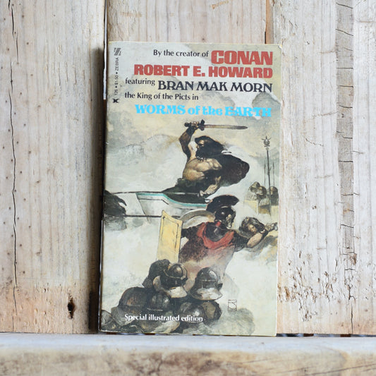 Vintage Fantasy Paperback: Robert E Howard - Worms of the Earth FIRST PRINTING