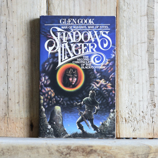 Vintage Fantasy Paperback: Glen Cook - Shadows Linger, The Second Book of The Black Company