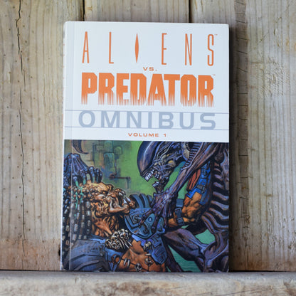 Graphic Novel: Alien Vs Predator Omnibus Volume 1 FIRST EDITION/PRINTING
