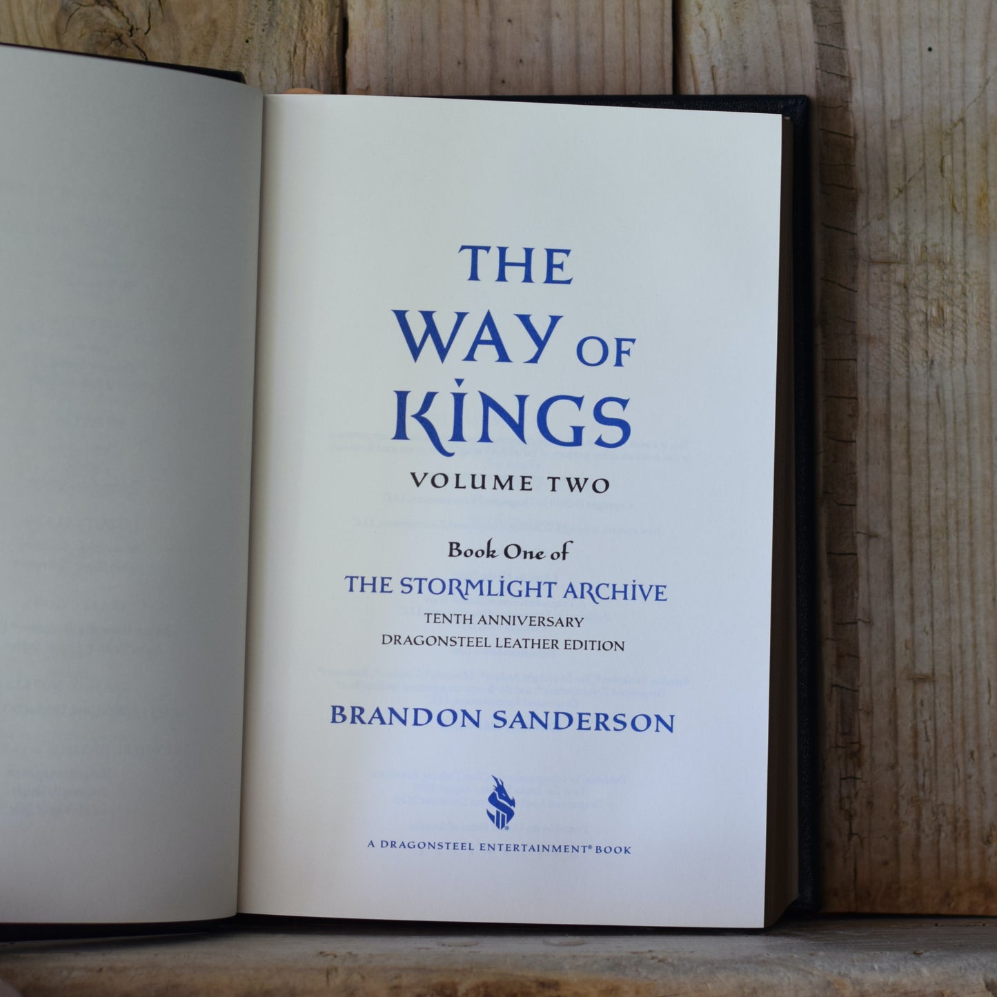 Fantasy Hardbacks: Brandon Sanderson - The Way of Kings, Leather-bound Dragonsteel Edition SIGNED